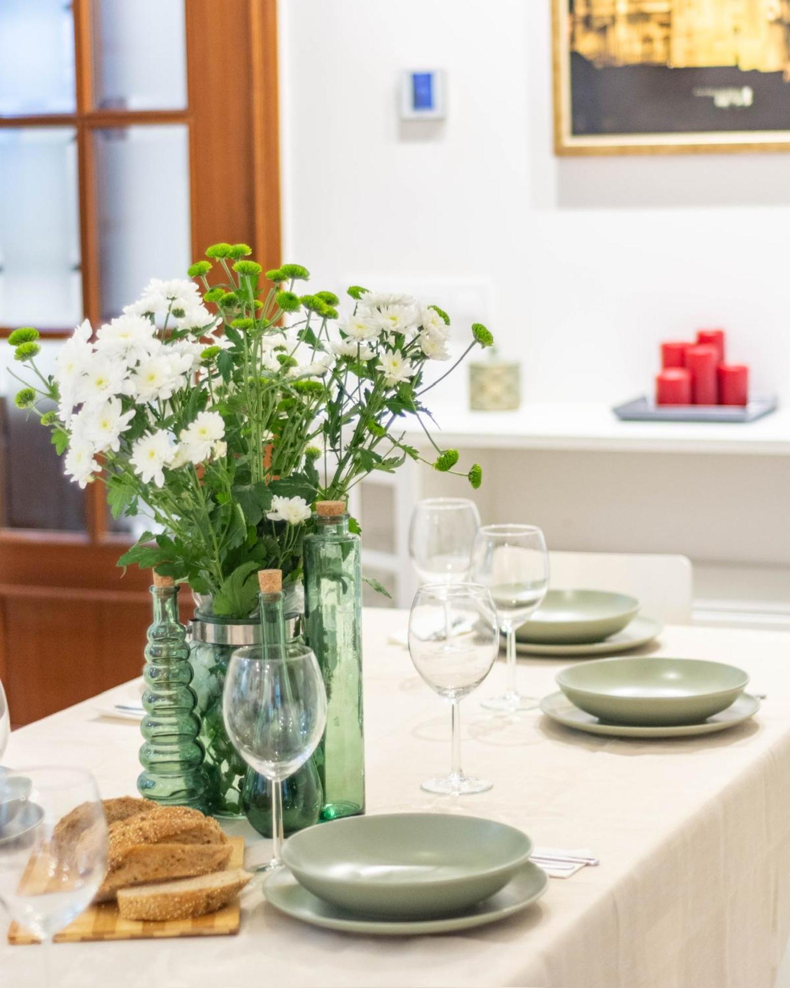 Apartment 5-bedroom Gem In The Heart Of *