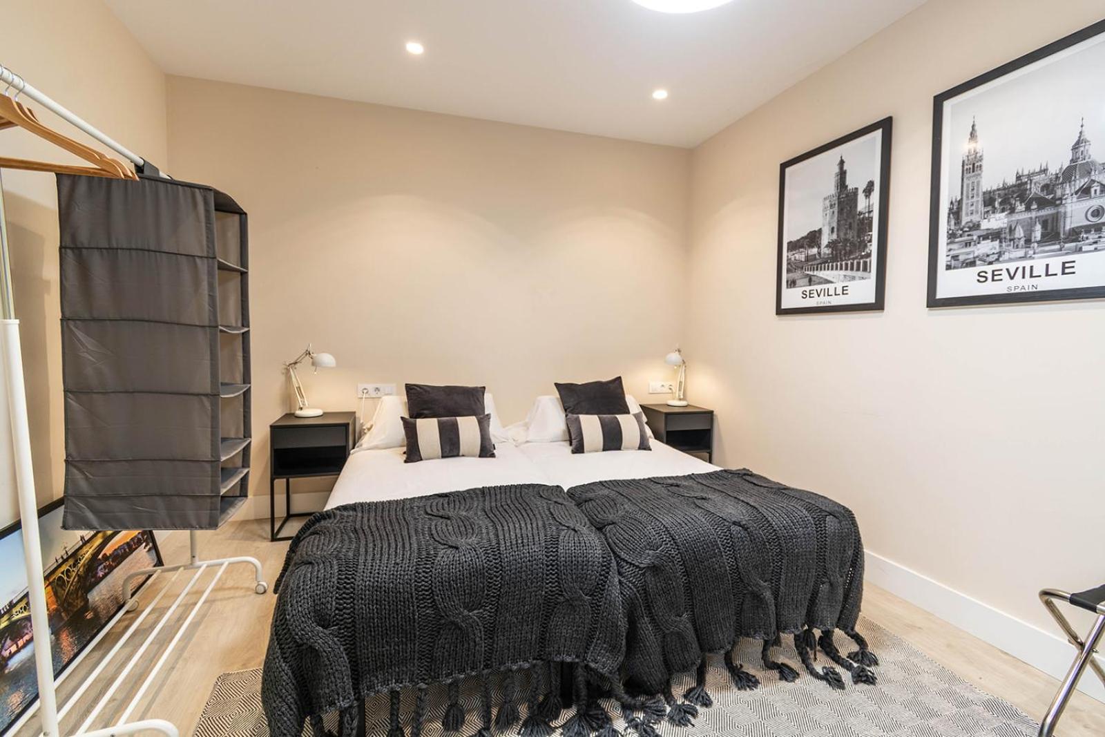 5-bedroom Gem In The Heart Of Apartment