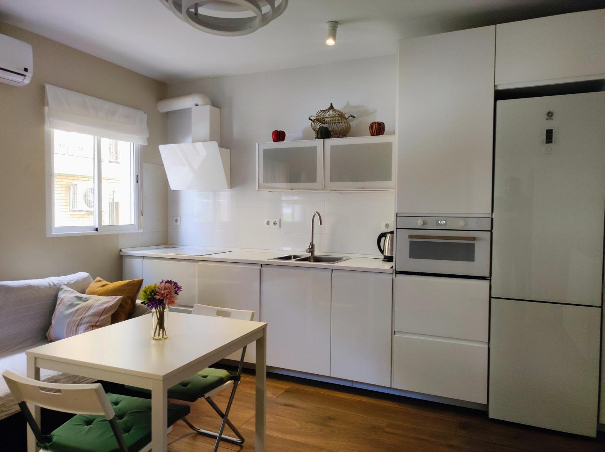Apartamento Enladrillada.parking Incluido.cuna Del Flamenco Sevilla