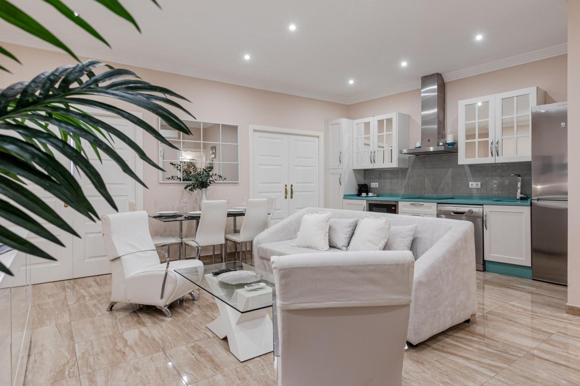 Apartment Isg Jose De Velilla Centro Parking Seville