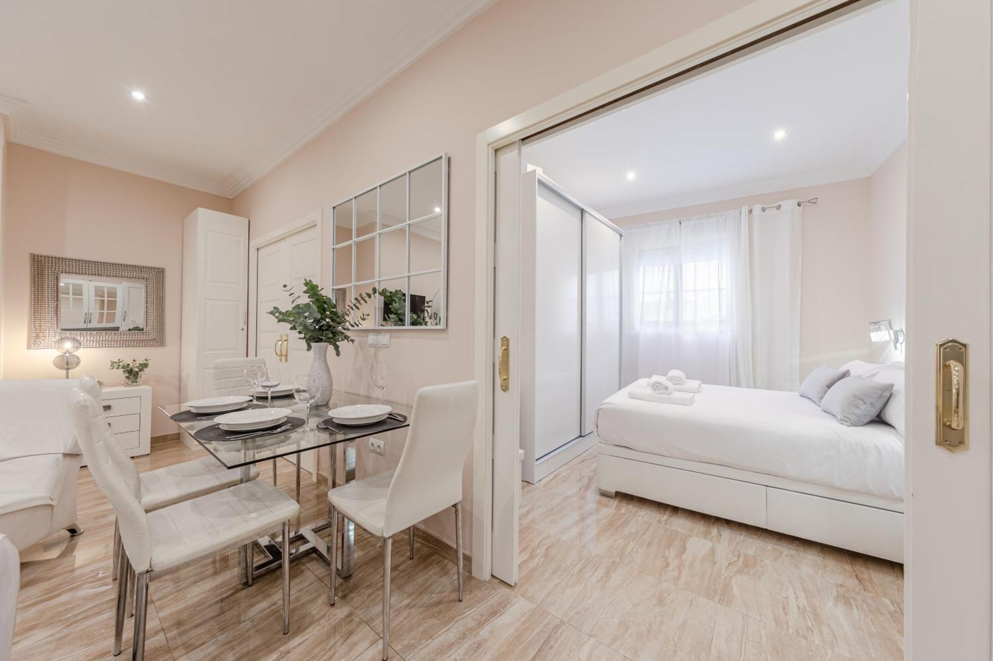 Isg Jose De Velilla Centro Parking Apartment