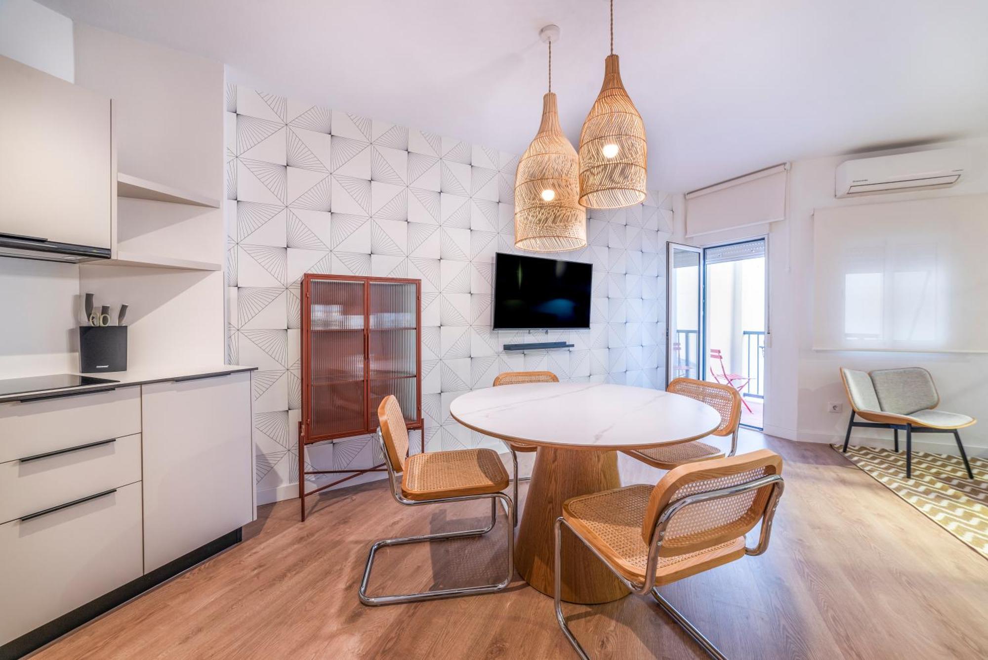 Apartment Sunn Amador De Rios, By Homing U *