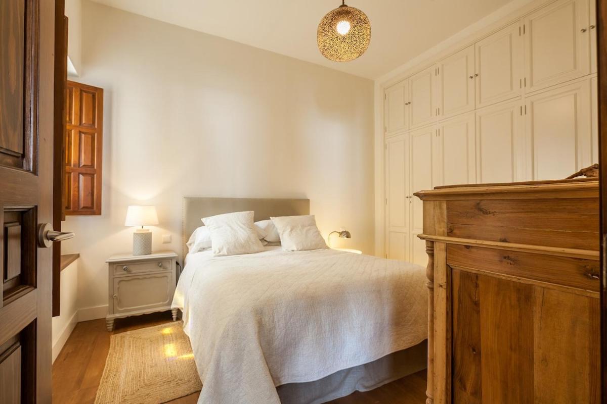 Penthouse In Restored C19th Apartment