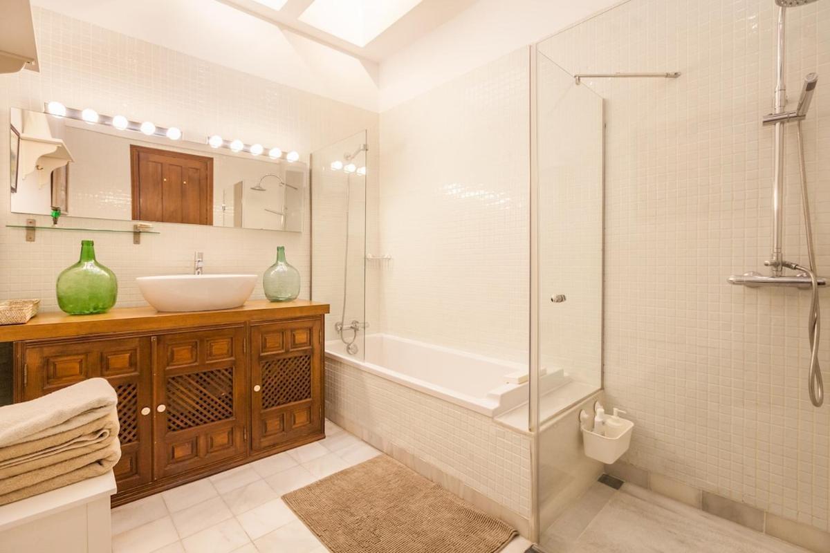 Penthouse In Restored C19th *
