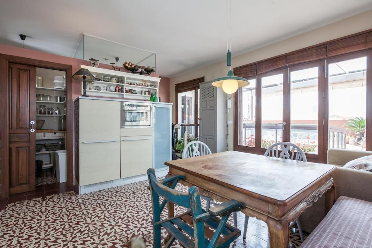 Apartment Penthouse In Restored C19th Seville