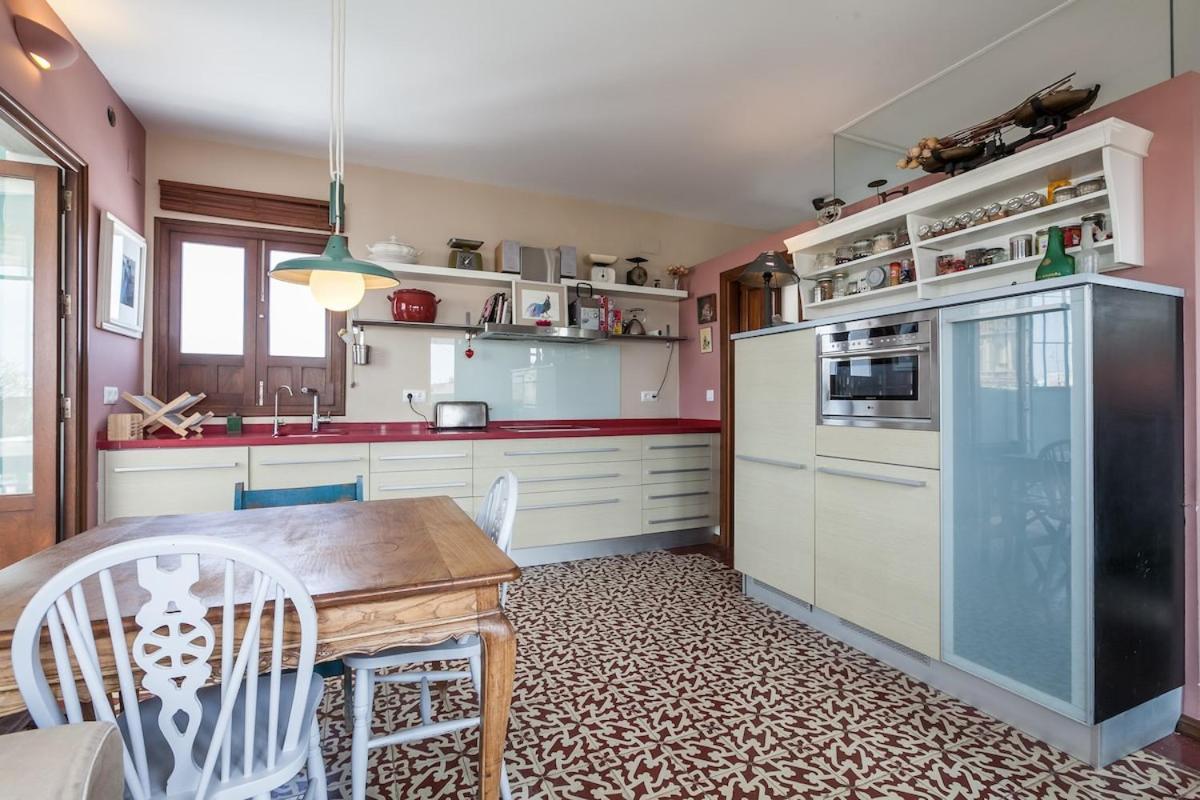 Penthouse In Restored C19th * Seville