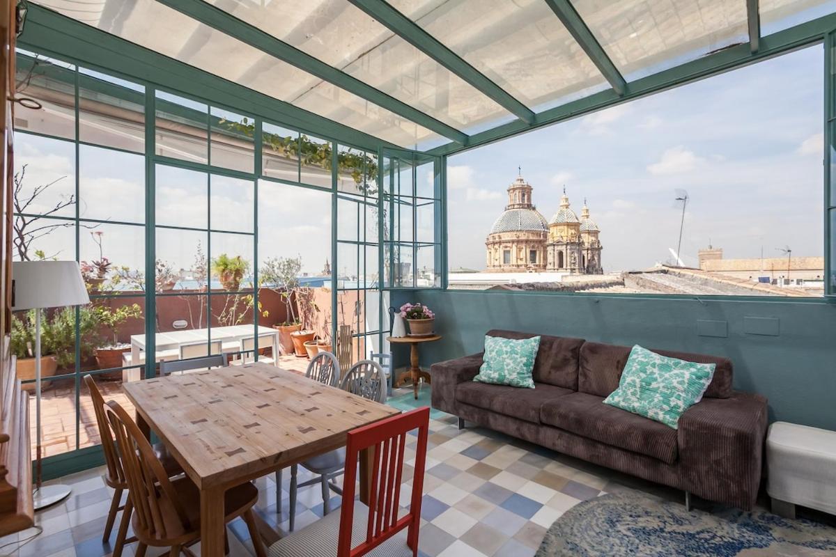 Penthouse In Restored C19th Apartment