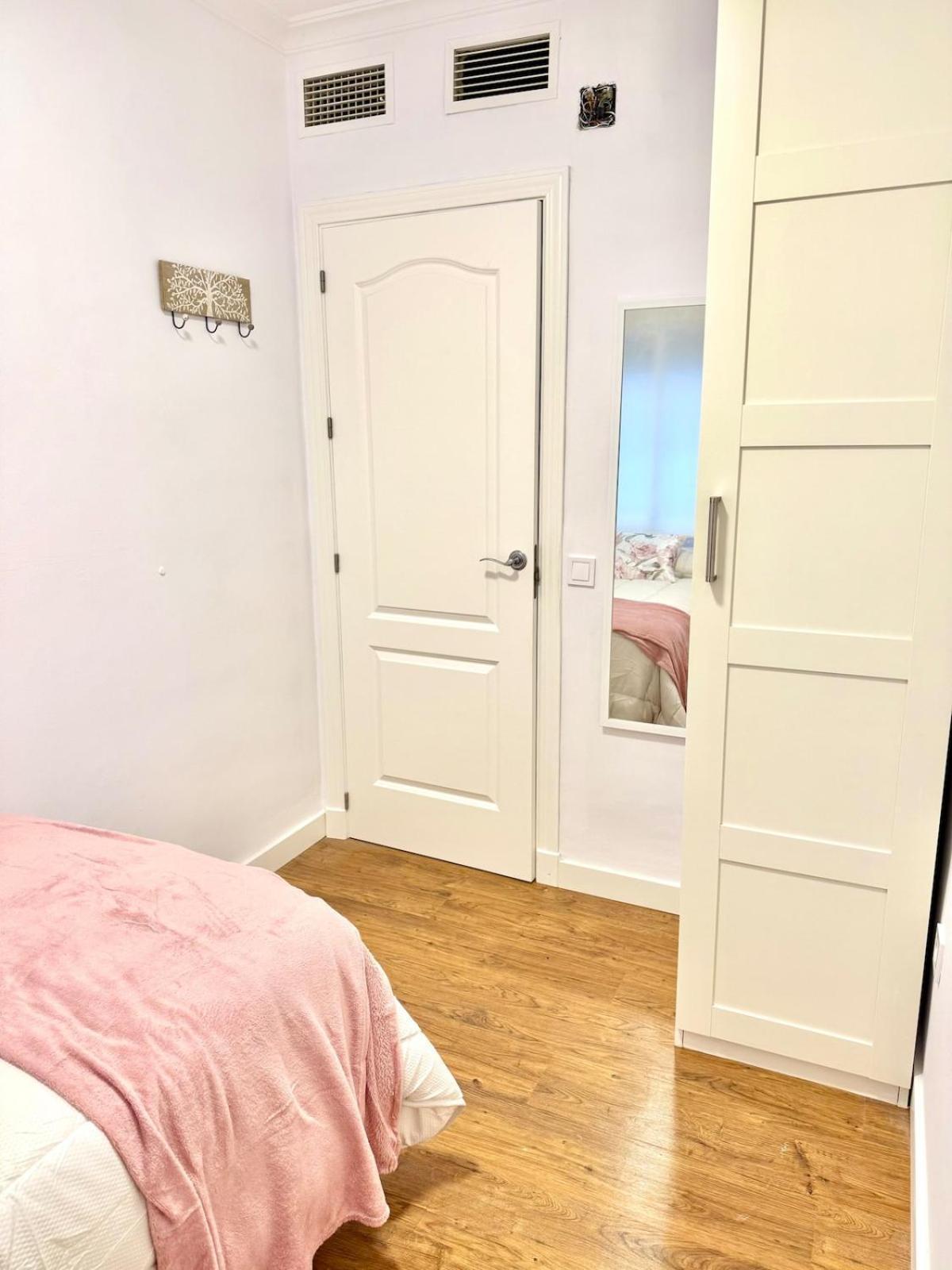 Apartment Centro Historico A Pie, Parking Gratis *