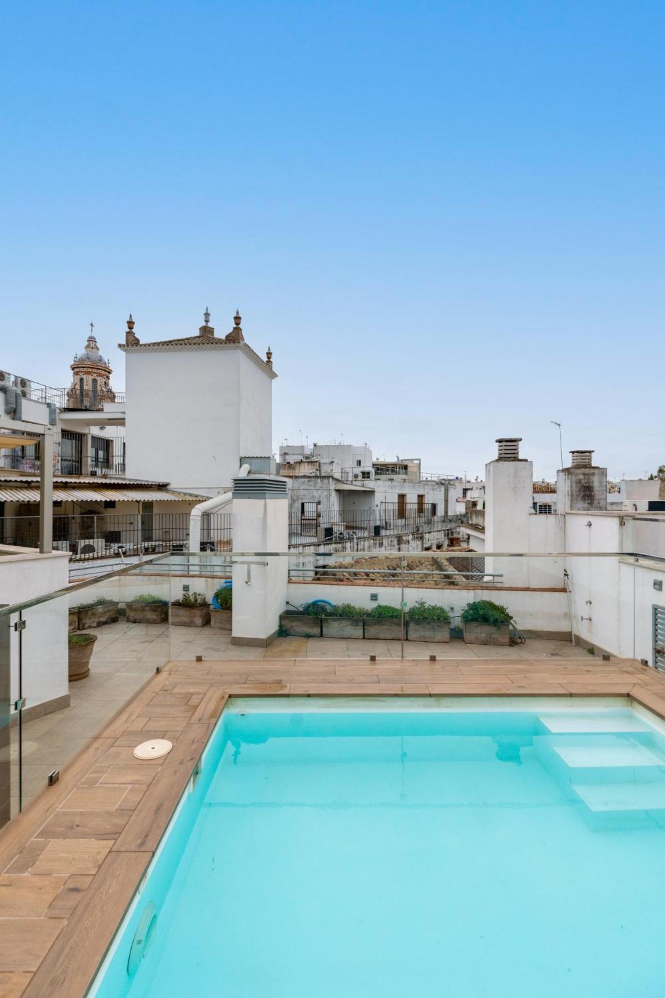 Apartment Komodo Goyeneta - Duplex With Pool & Patio. Seville