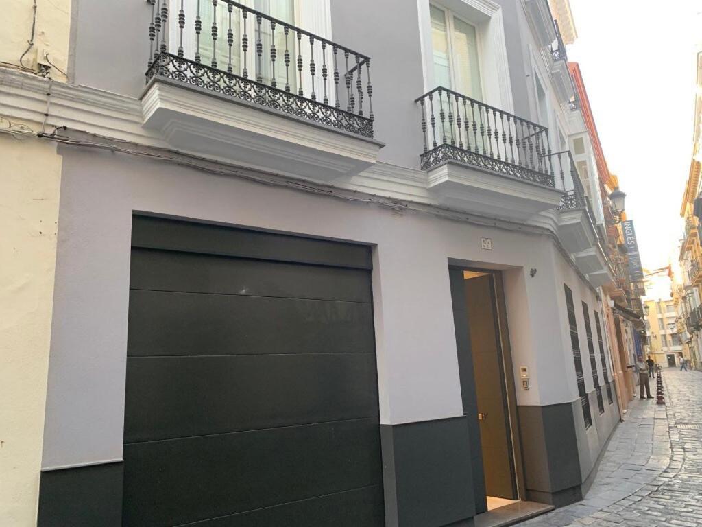 In Cathedral Area Calle Harinas 22 Apartment