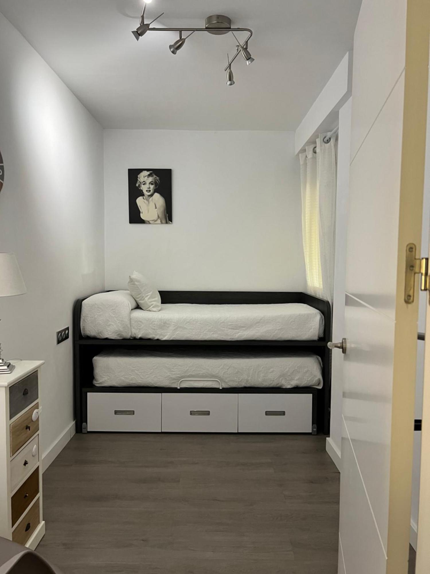 Nuevo!! Lujo&confort. Parking Apartment