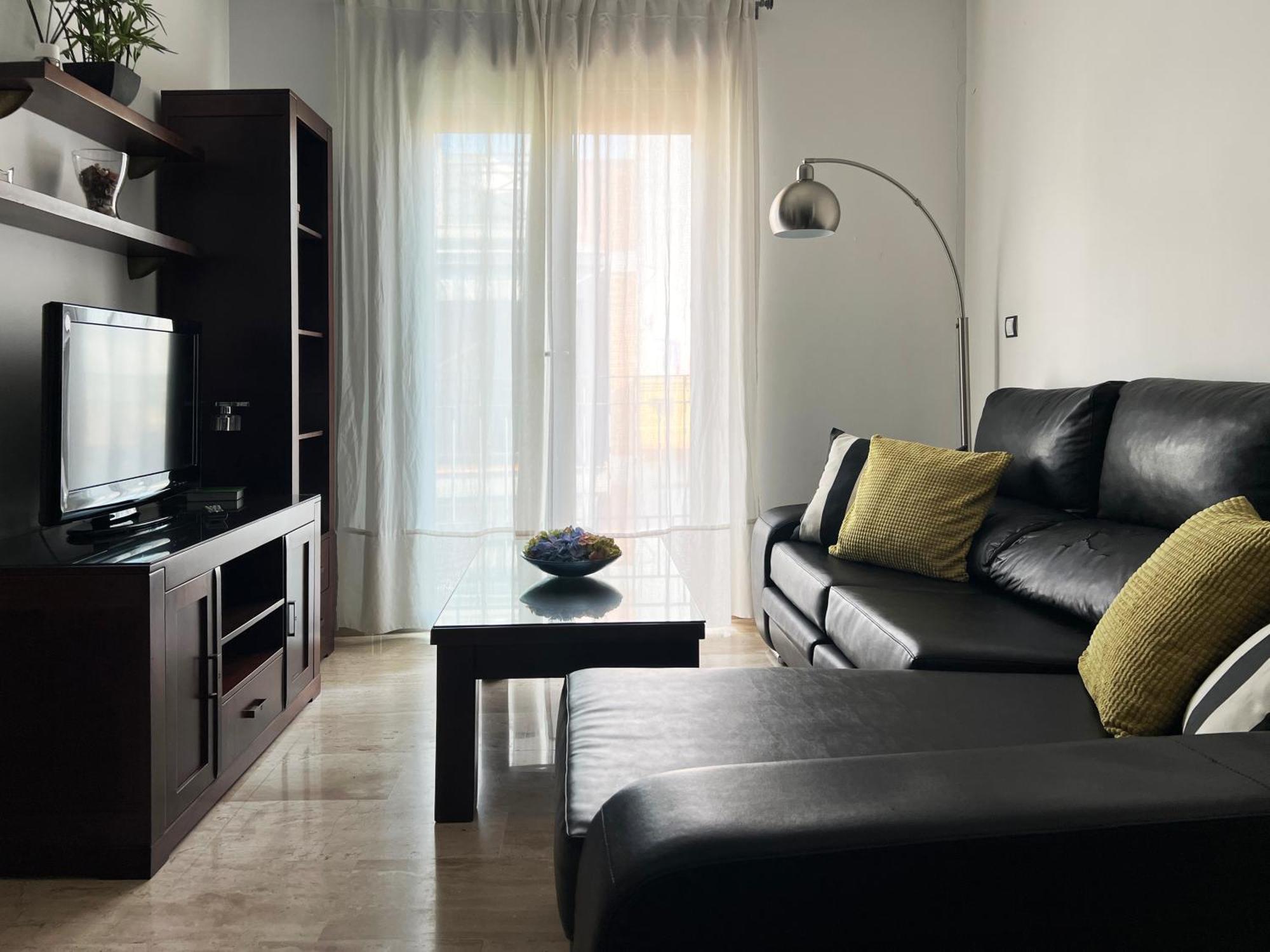 Center - Aloha Apartment