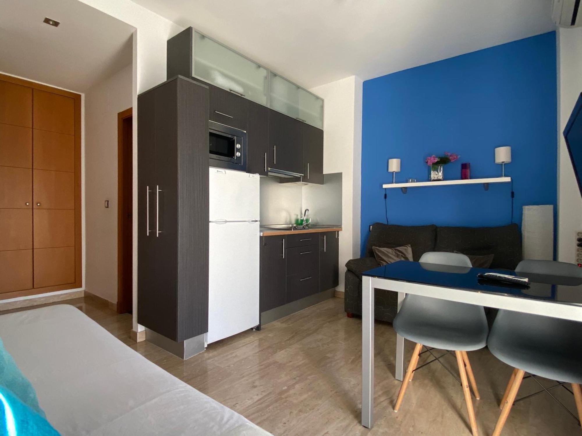 Center - Aloha Apartment *