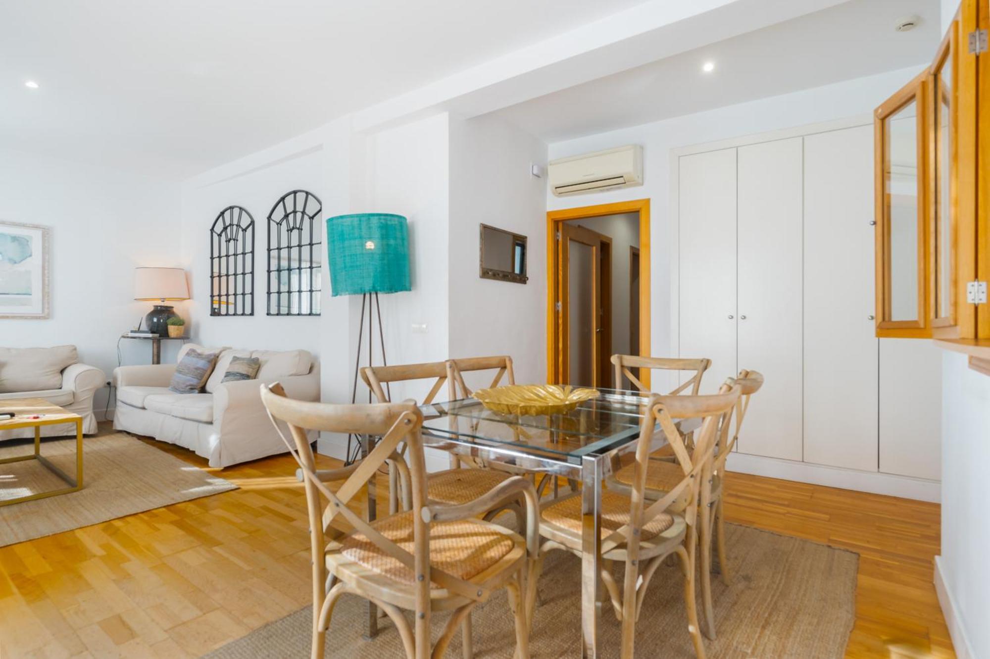 3 Bedrooms 2 Bathrooms Furnished - Triana - Great - Mintystay Seville