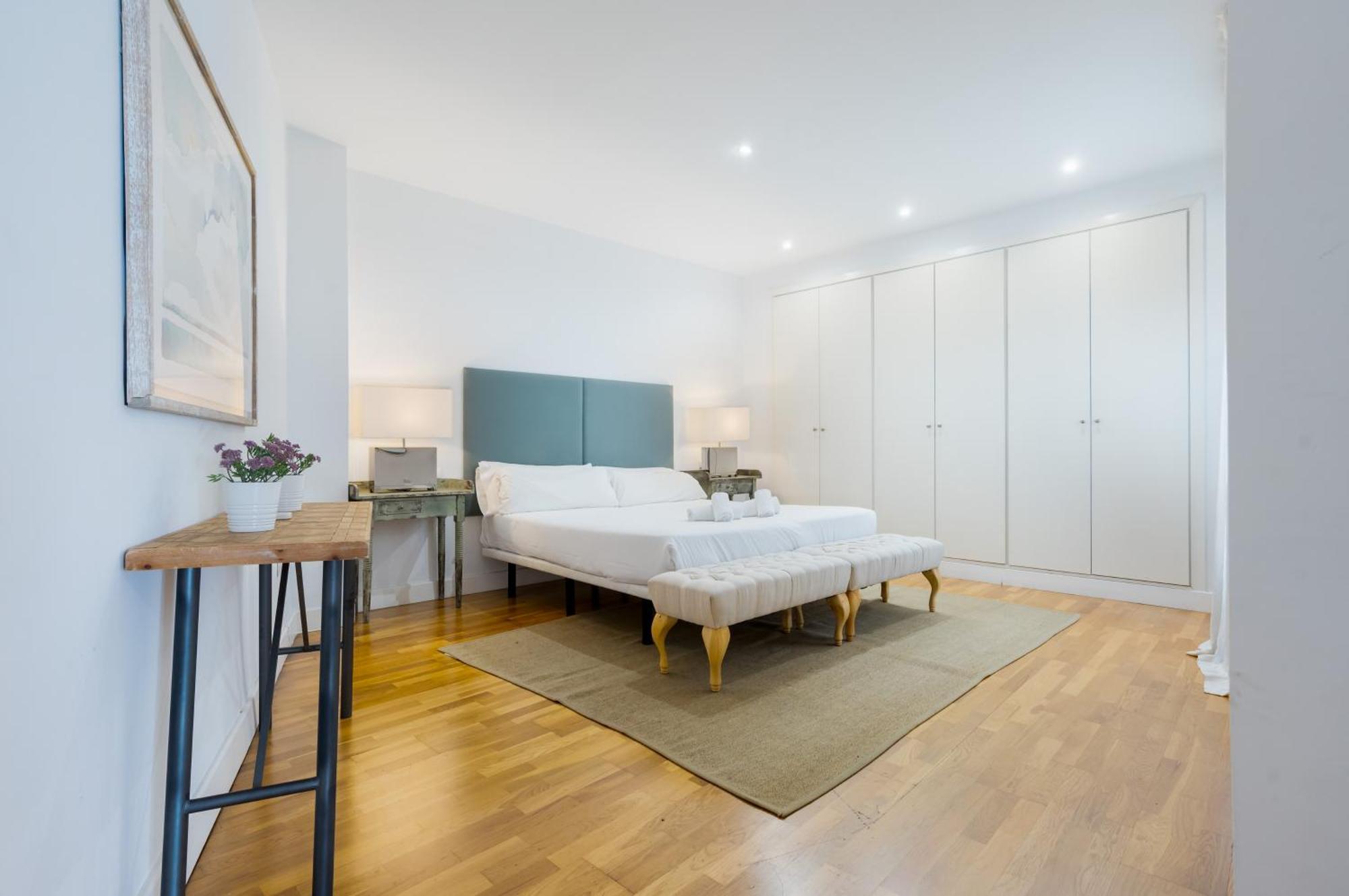 Apartment 3 Bedrooms 2 Bathrooms Furnished - Triana - Great - Mintystay