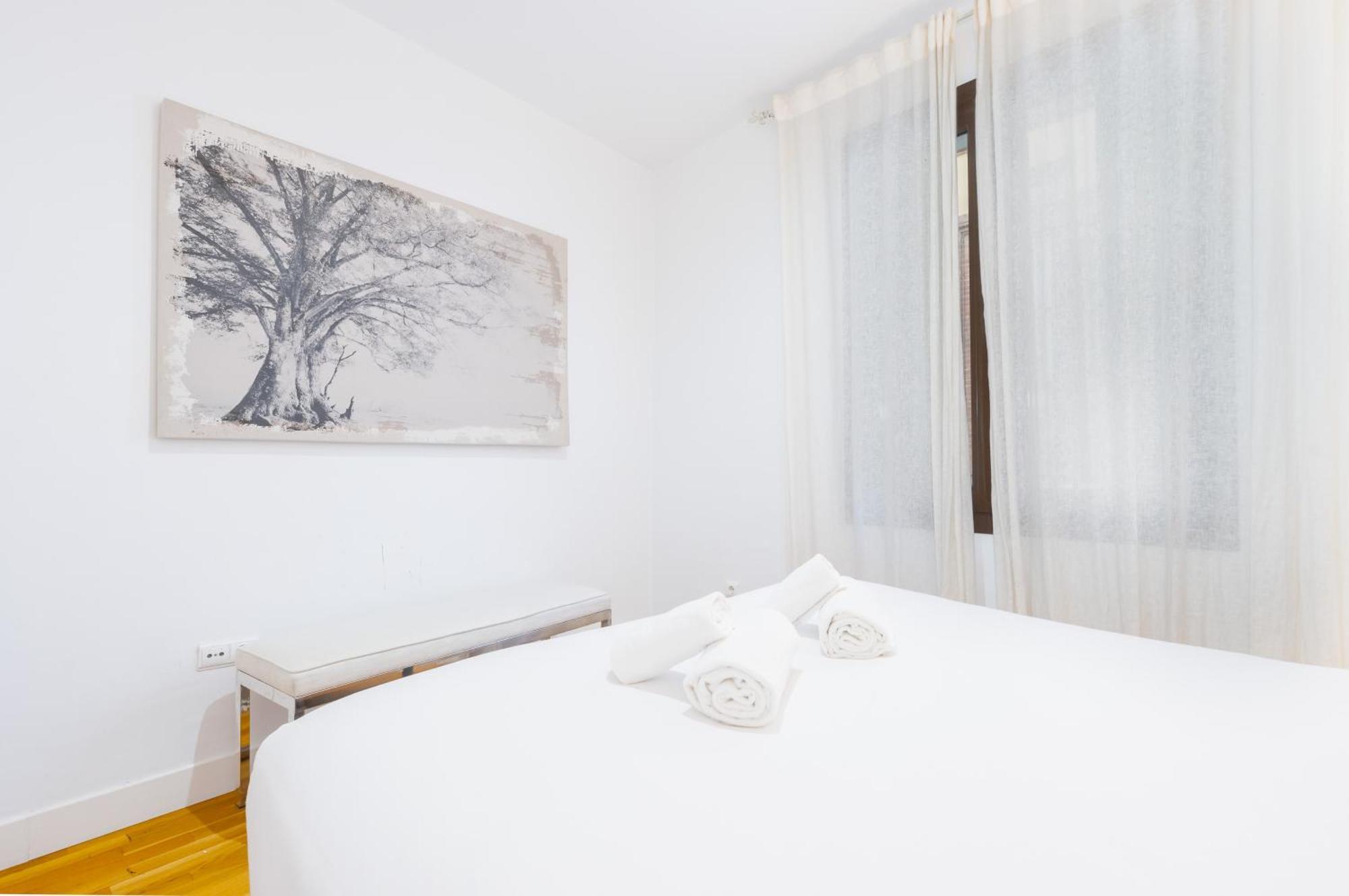 3 Bedrooms 2 Bathrooms Furnished - Triana - Great - Mintystay * Seville