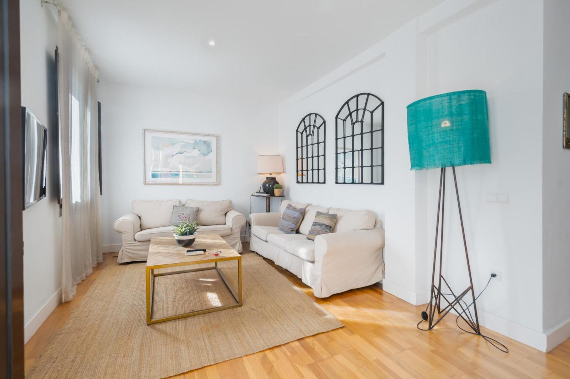 3 Bedrooms 2 Bathrooms Furnished - Triana - Great - Mintystay Apartment