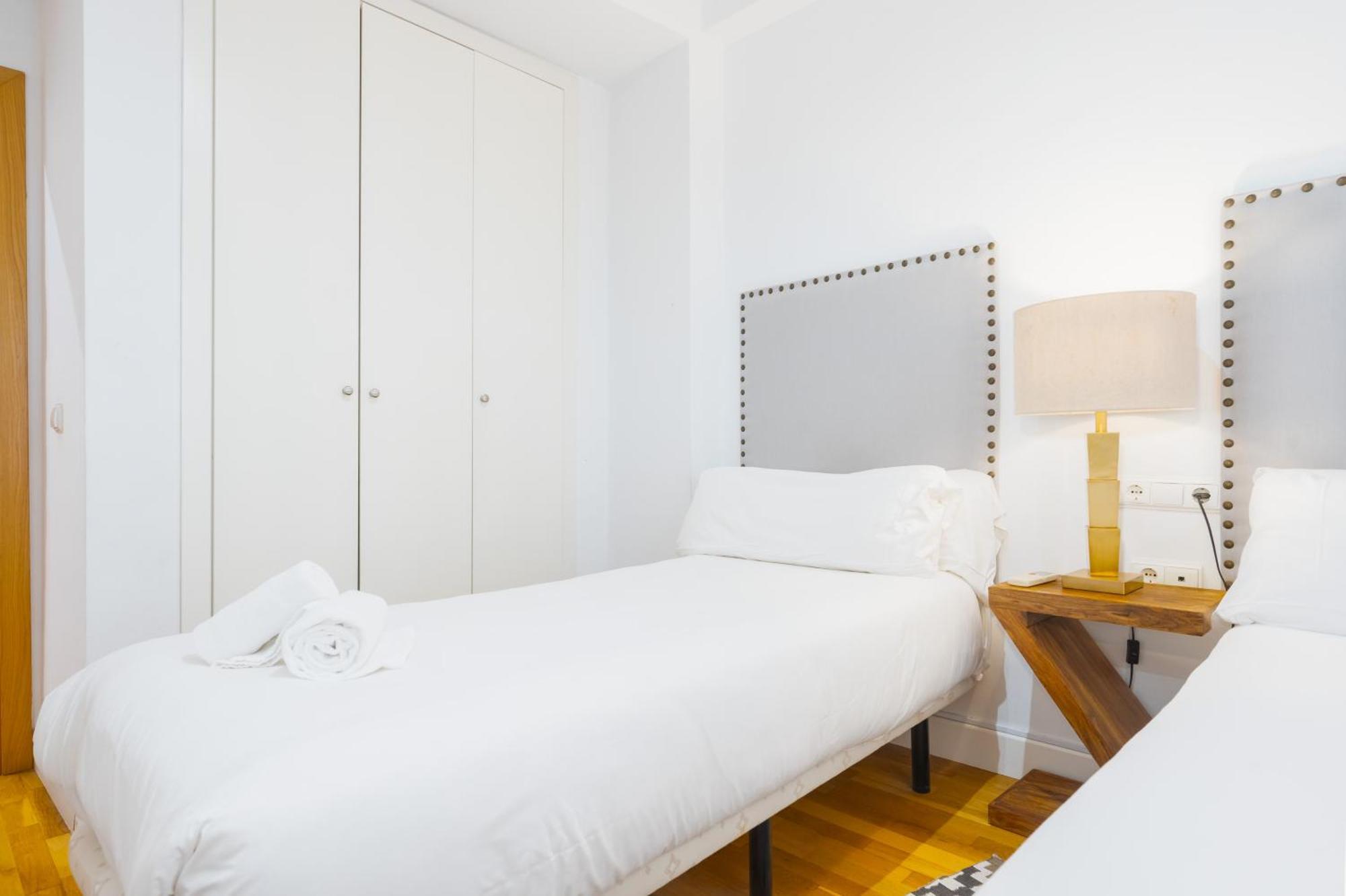 3 Bedrooms 2 Bathrooms Furnished - Triana - Great - Mintystay *