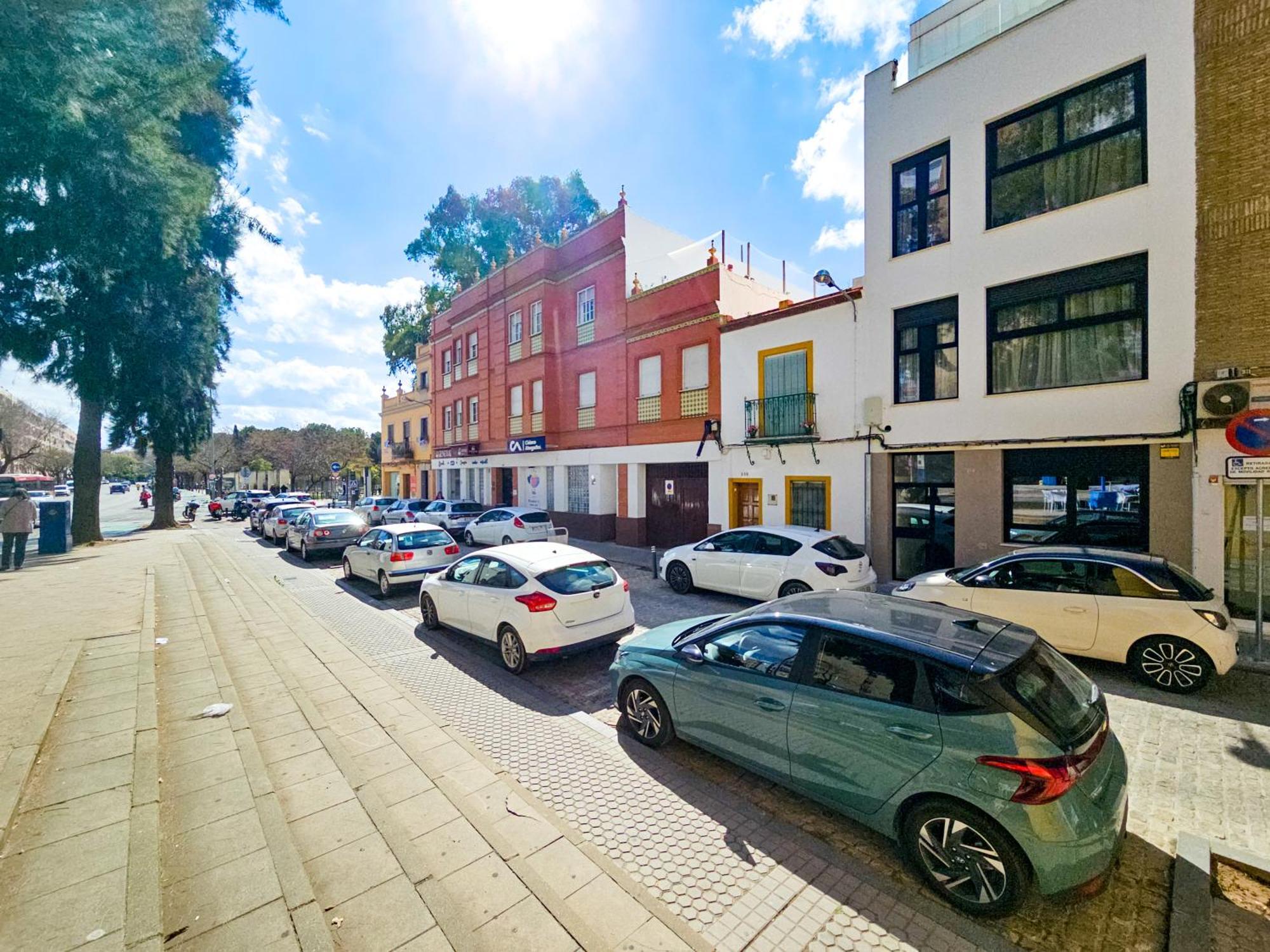 Triana Me By Aora Apartment