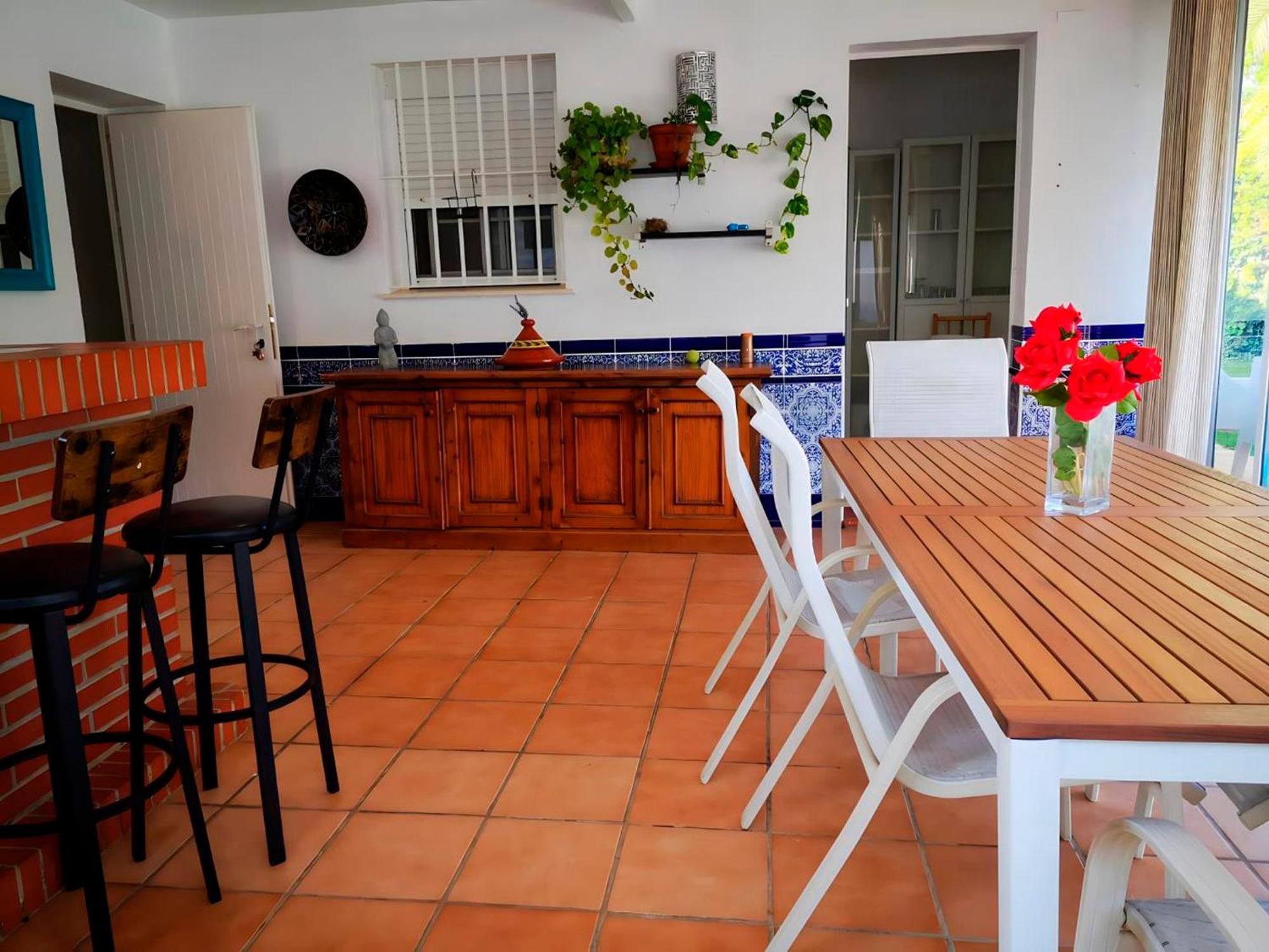 Сasa de vacaciones Con Jardin, Piscina Privada Y Parking