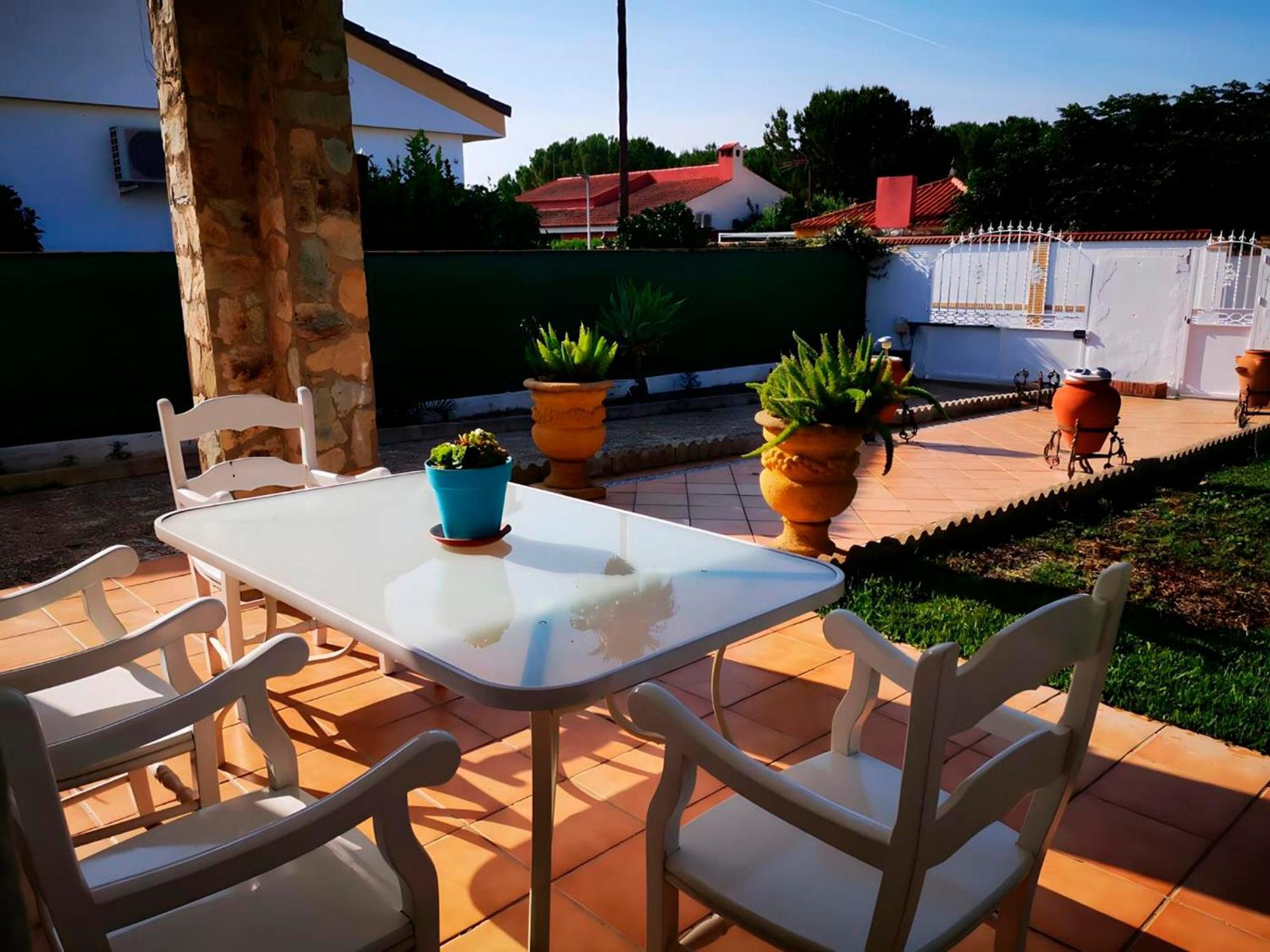 Con Jardin, Piscina Privada Y Parking Sevilla