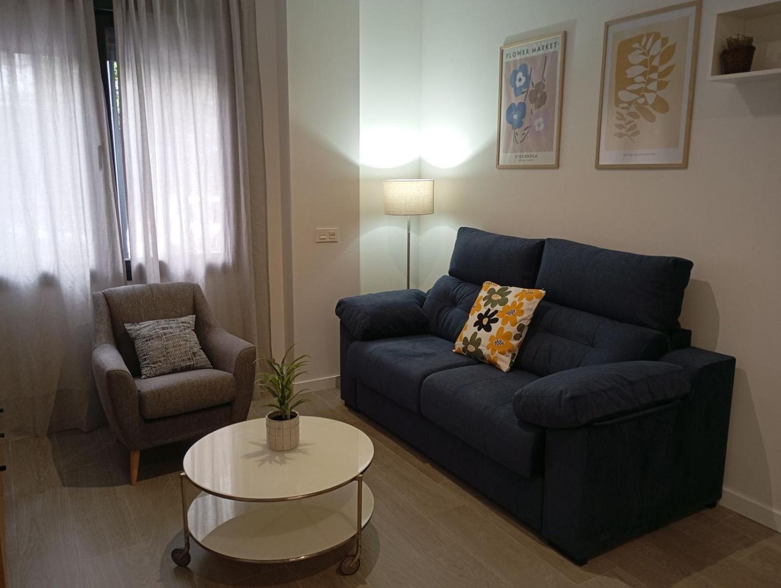 Apartment Virgen Del Valle, Remedios, Junto Al Centro Y Triana, Seville