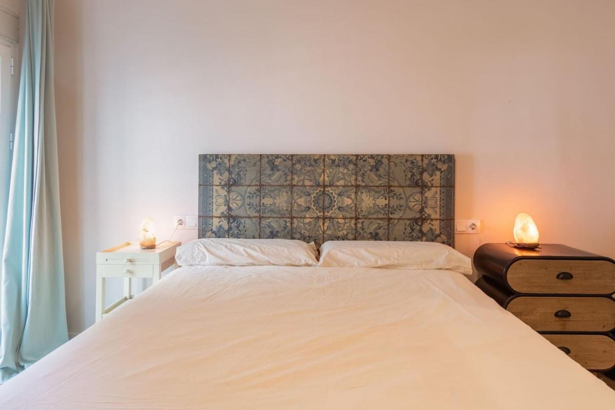 Apartment Pages By Valcambre