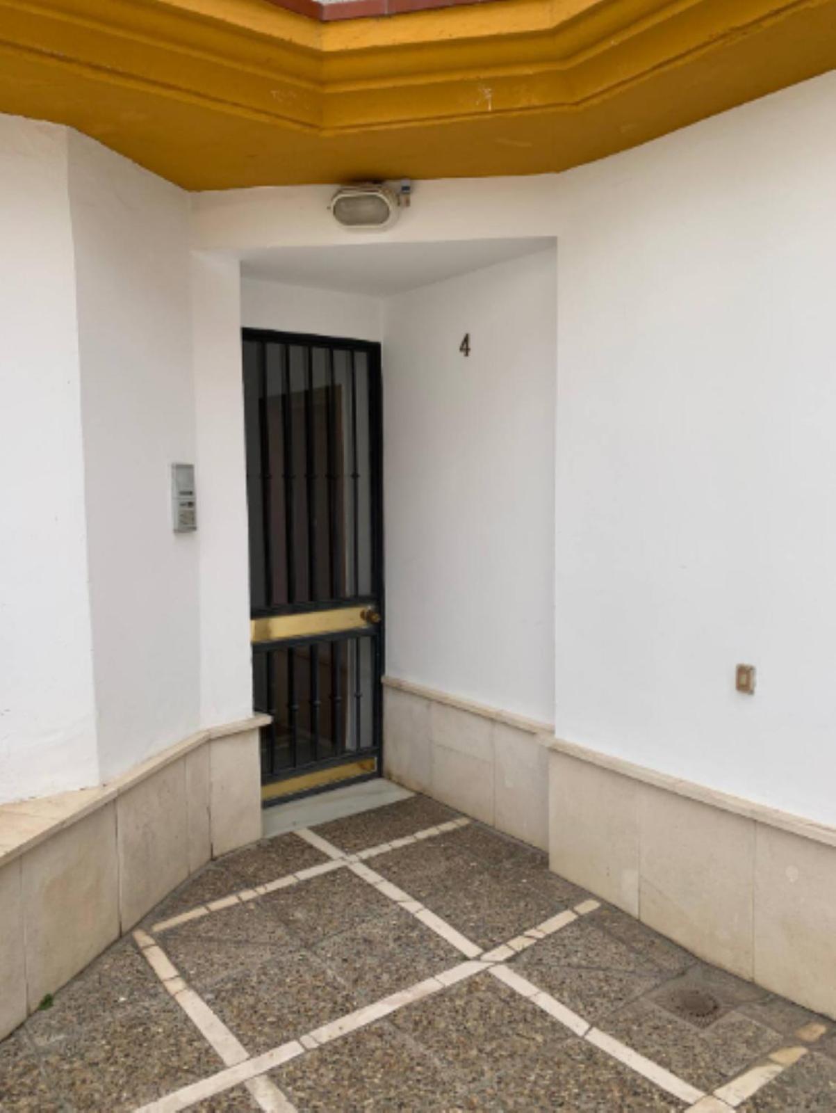 Pilsev Modern & Central, Perfect For Your Seville