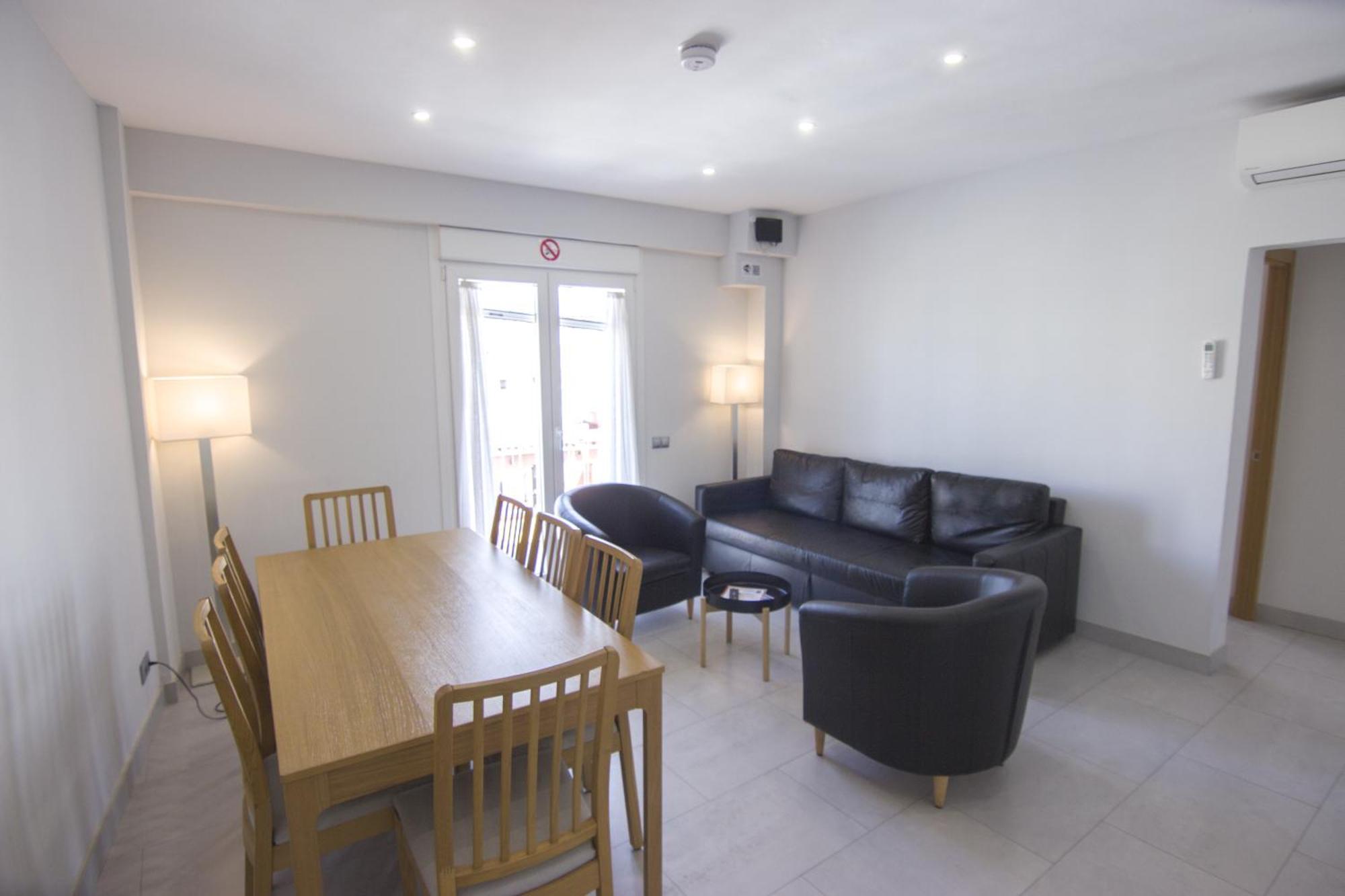 Moderno En De 95m2 Apartamento