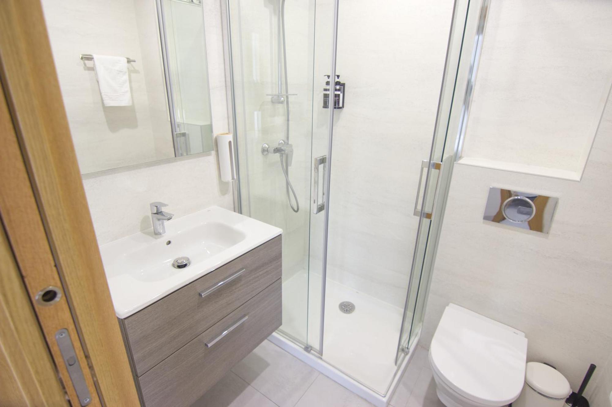 Moderno En De 95m2 Apartamento *