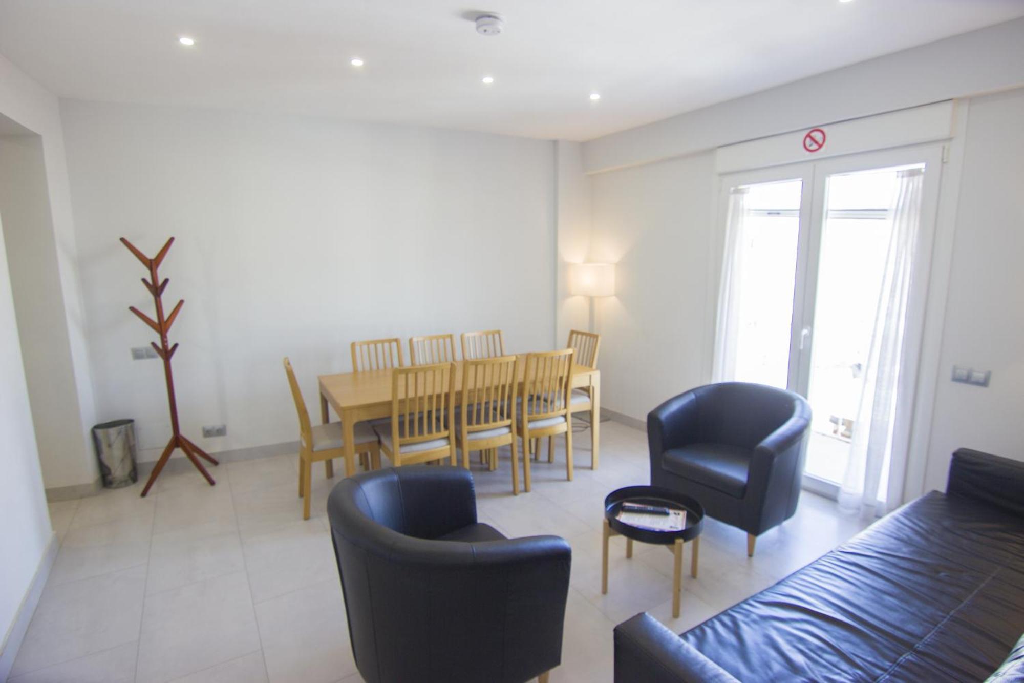 Moderno En De 95m2 * Sevilla