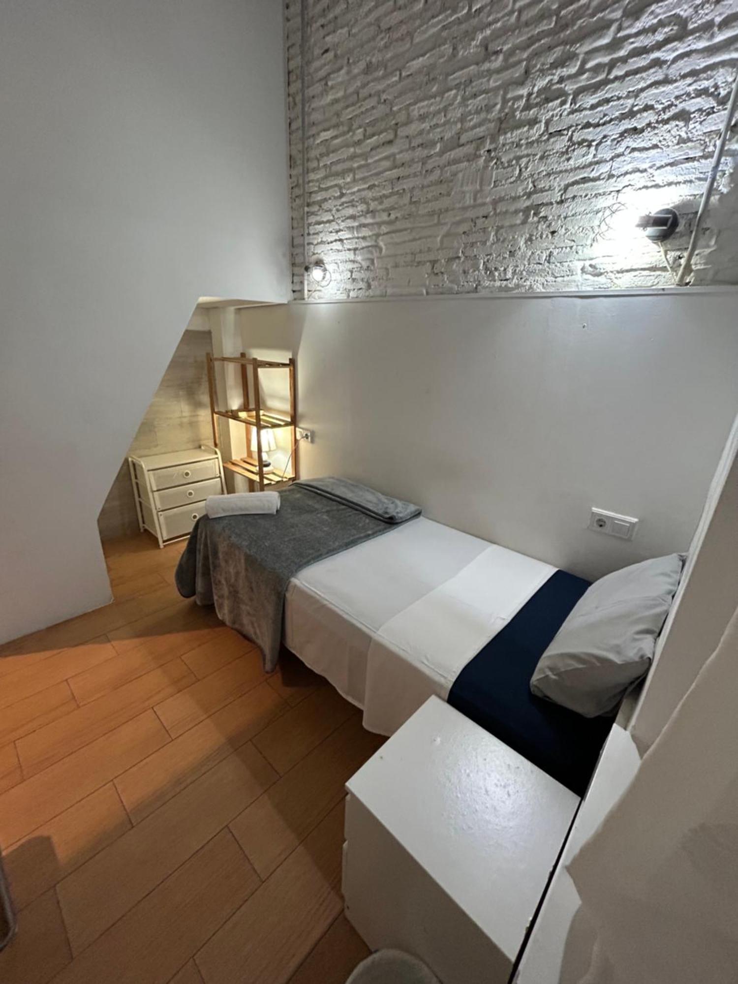 Homestay Airbhouse Private & *