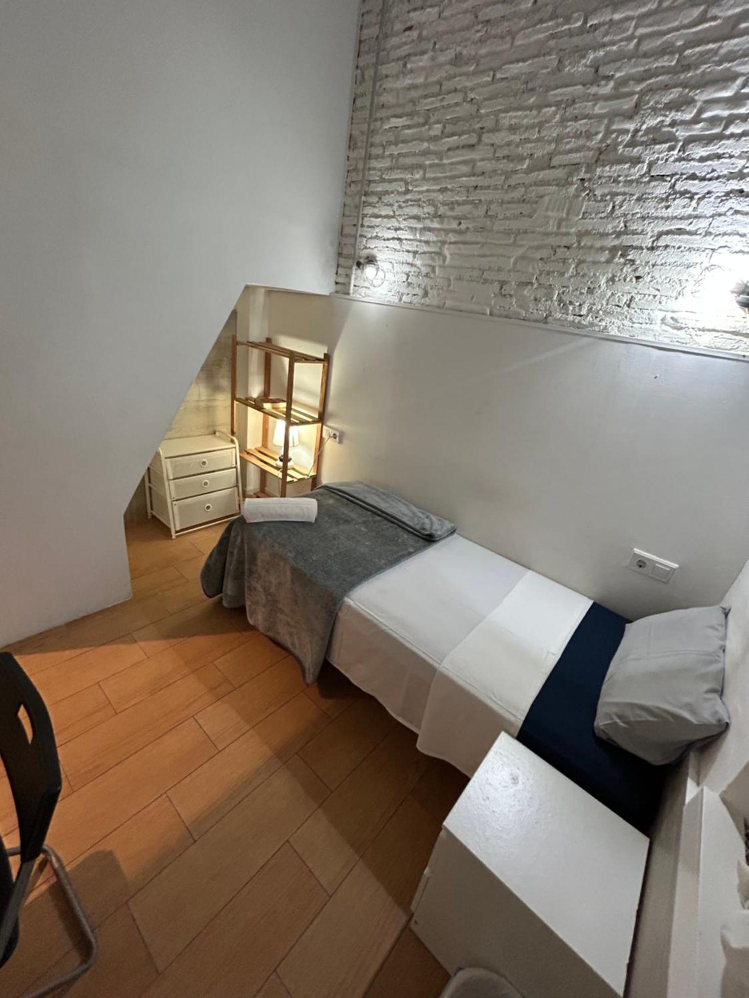 Homestay Airbhouse Private & Seville