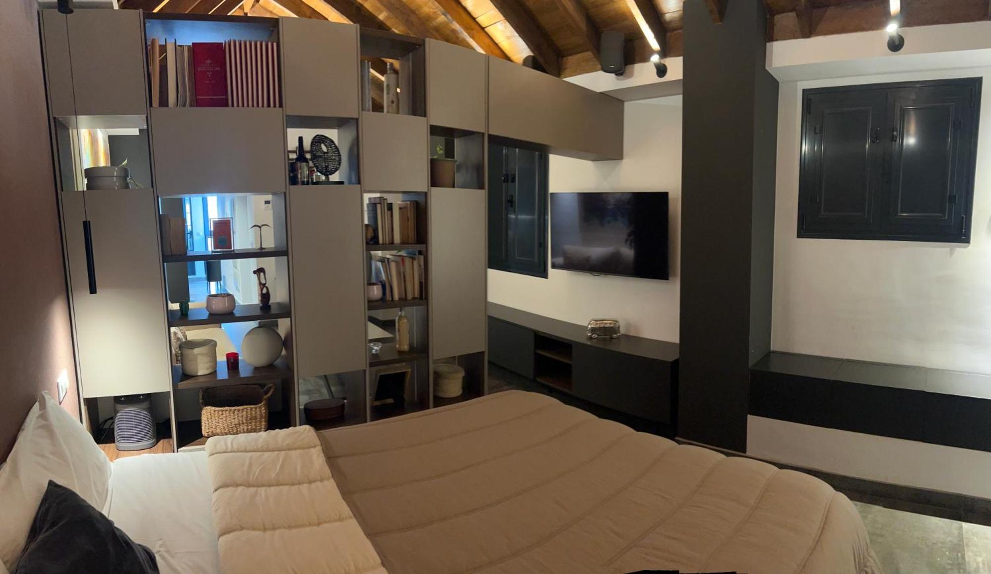 Komodo Gran Poder - Penthouse With Private Pool And Cozy Twin Bedroom Seville