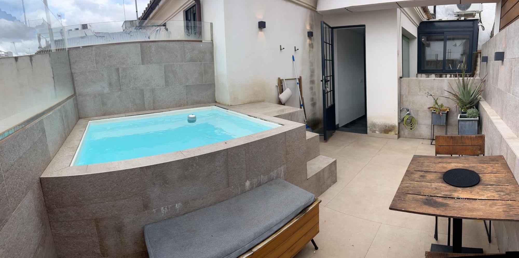 Komodo Gran Poder - Penthouse With Private Pool And Cozy Twin Bedroom