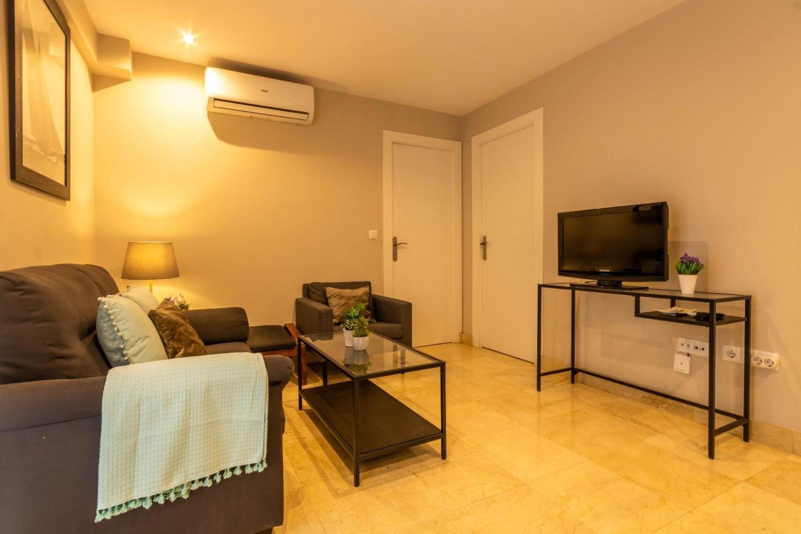 Unika Homes Castellar Apartment *