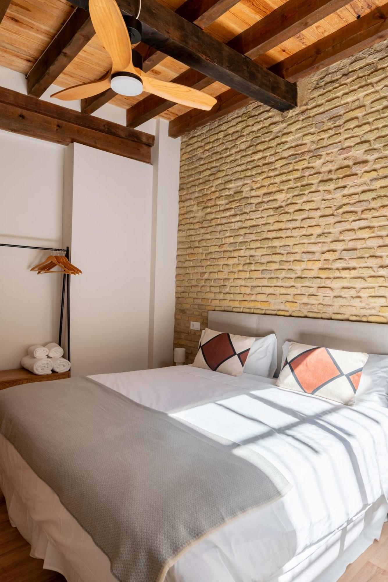 O&l Casa Barrabas Aparthotel Seville