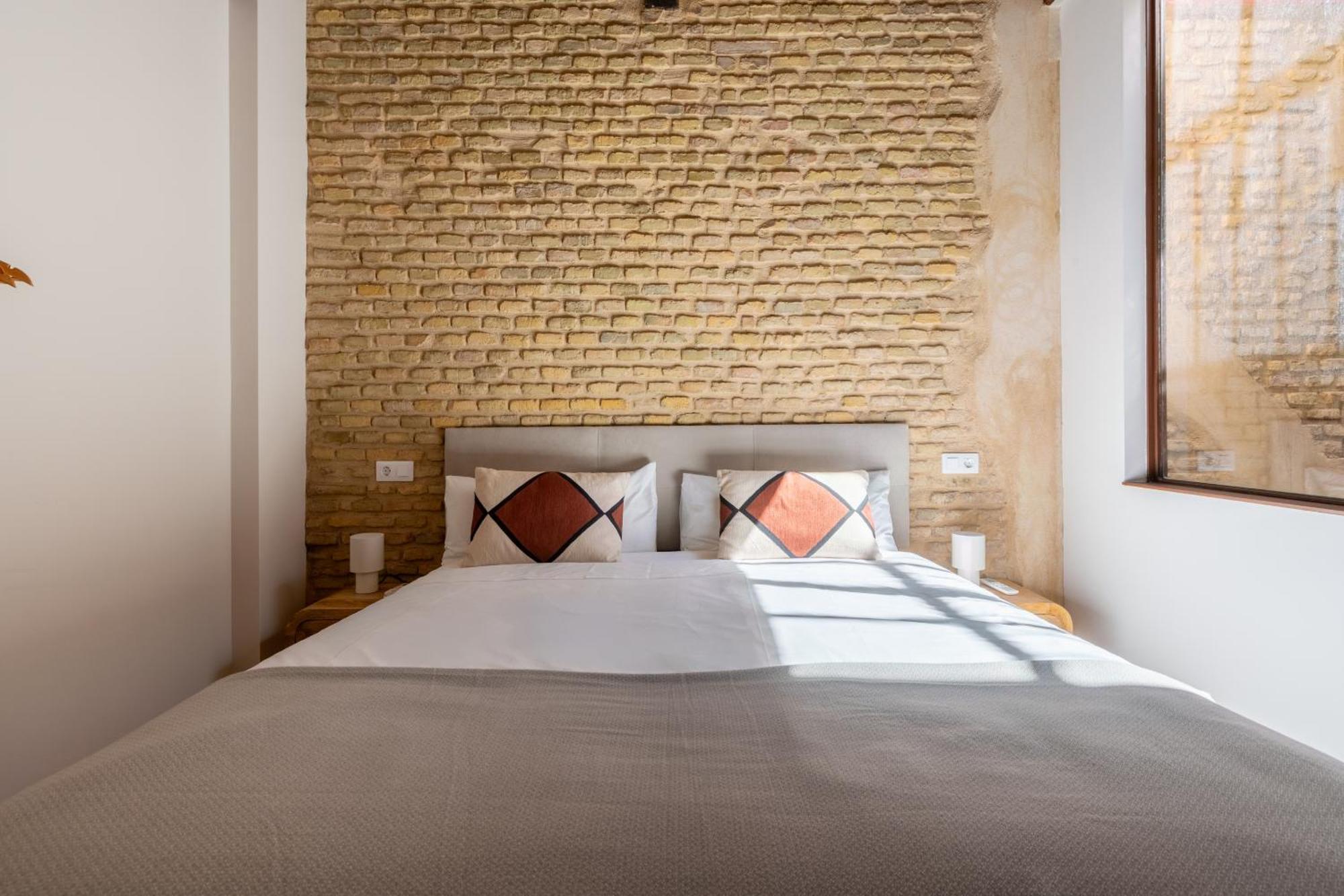Aparthotel O&l Casa Barrabas Seville