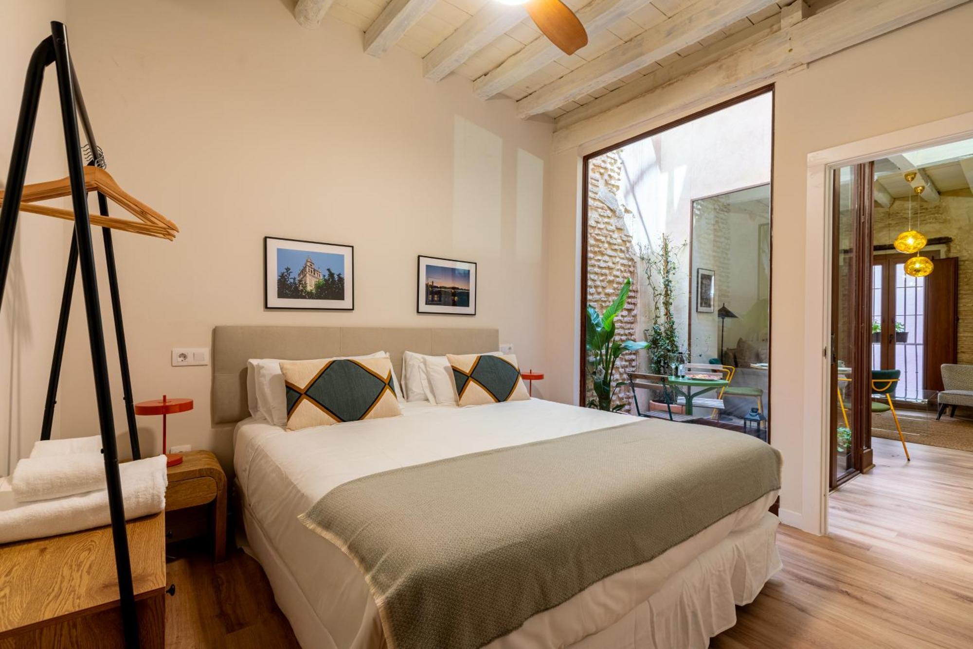 O&l Casa Barrabas Aparthotel Seville