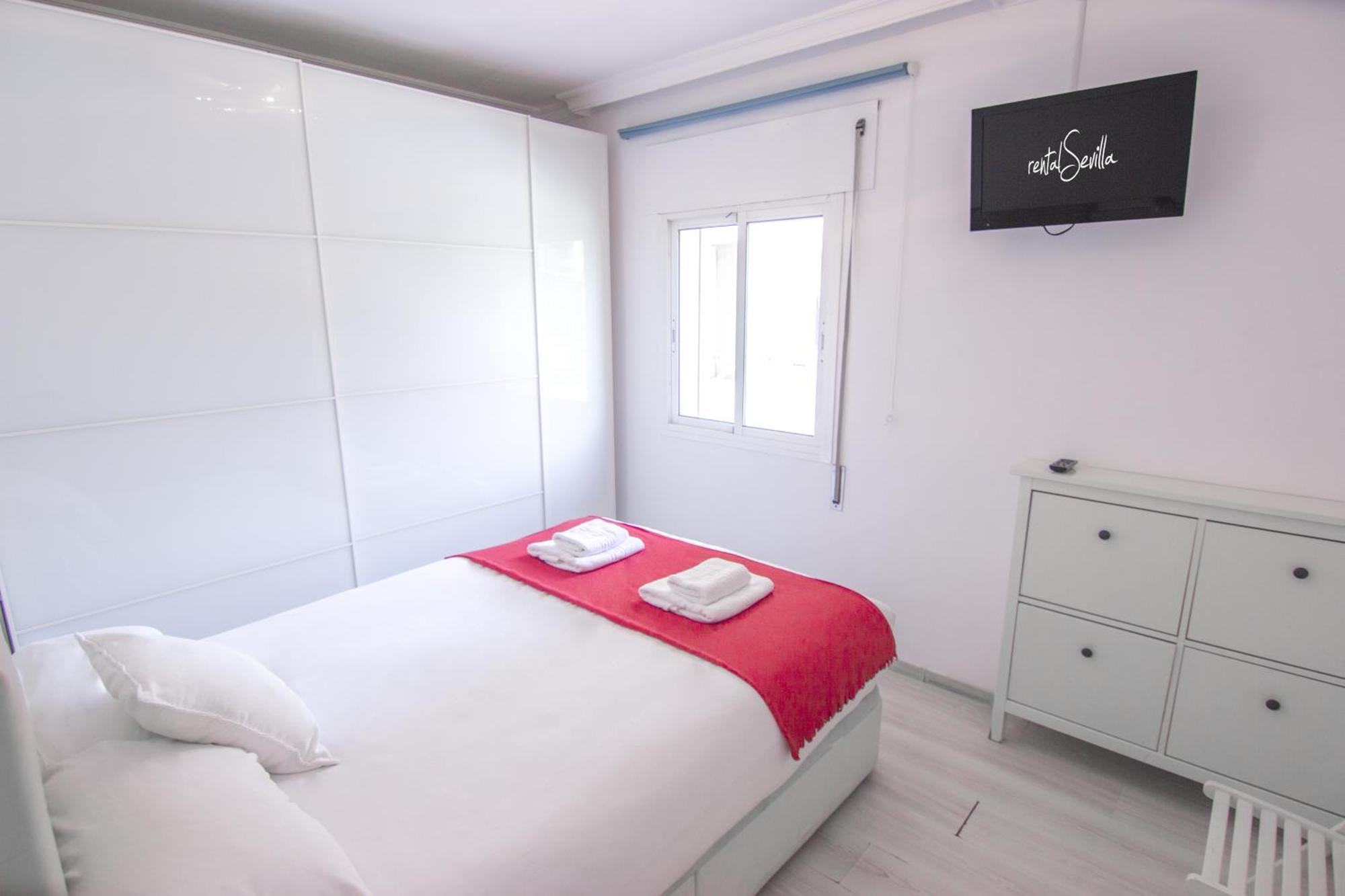 Rentalsevilla Lopez De Gomara Ii Seville