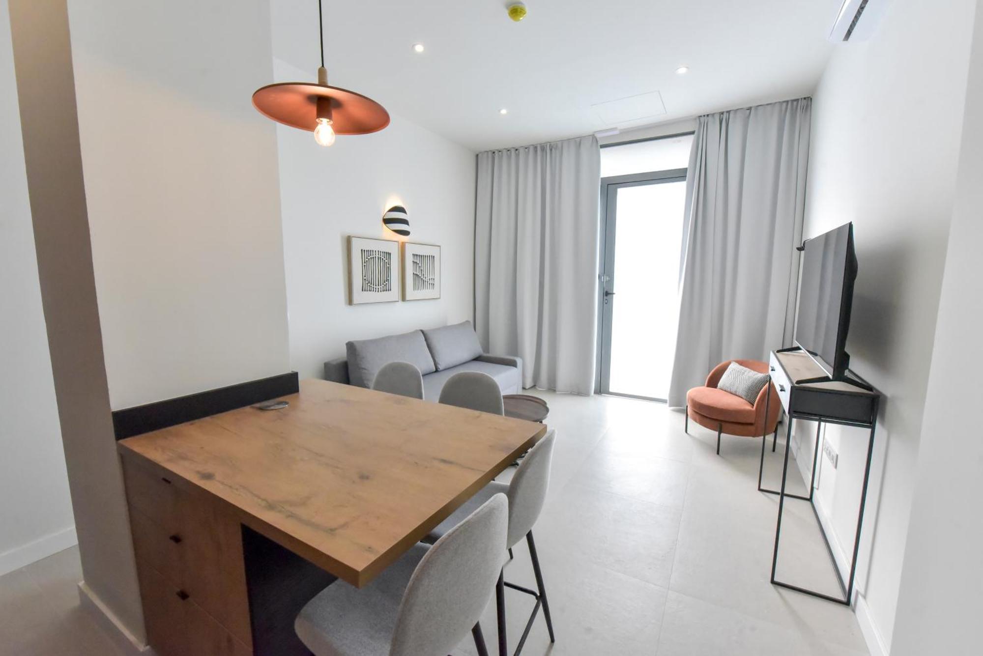 Apartment Riverside Suits *