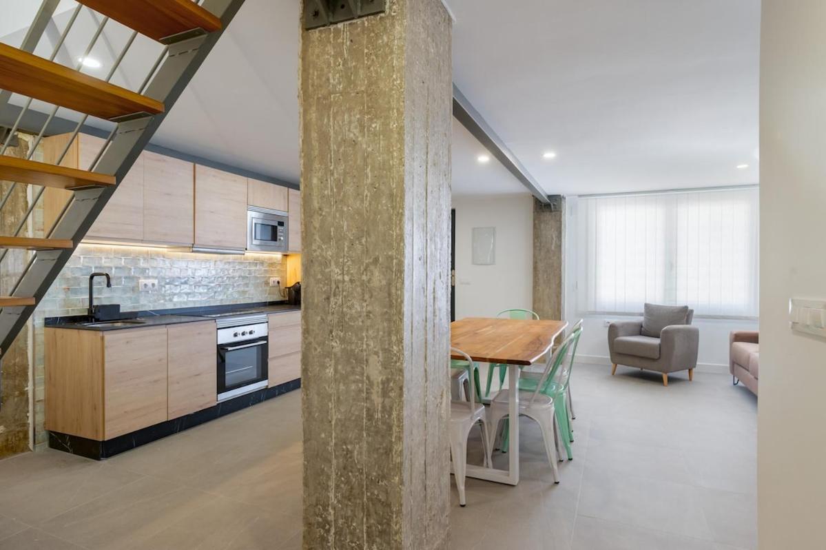 Buhaira Suites, Free Parking And Subway Apartment