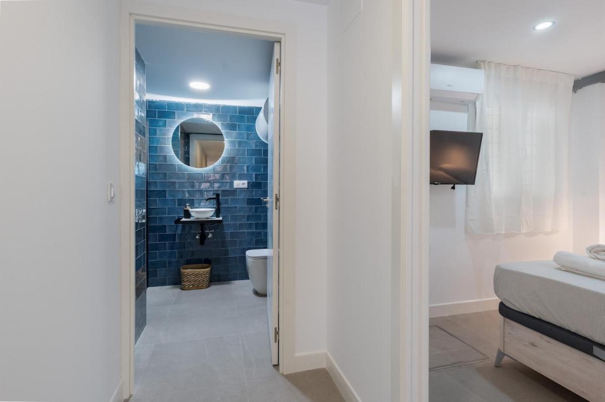 Apartment Buhaira Suites, Free Parking And Subway Seville