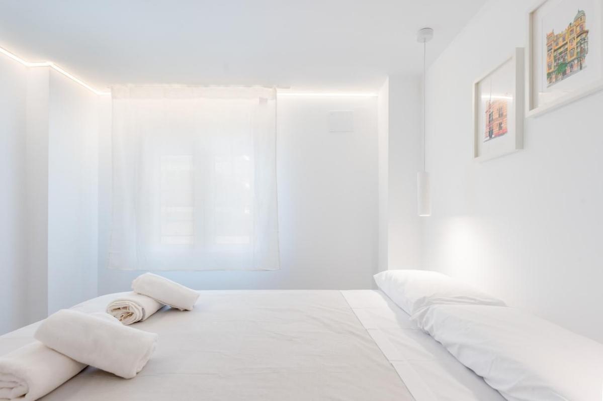 Buhaira Suites, Free Parking And Subway Apartment Seville