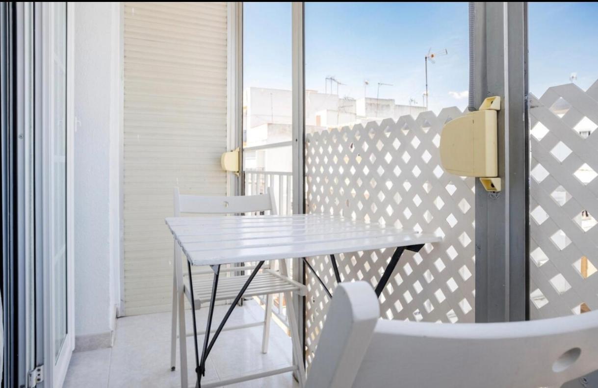 Apartment Con Balcon *