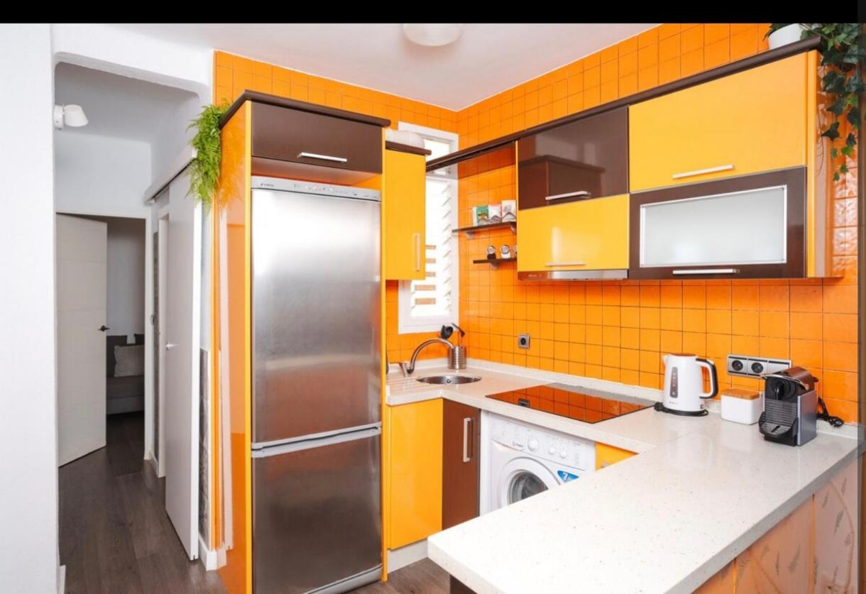Con Balcon Apartment