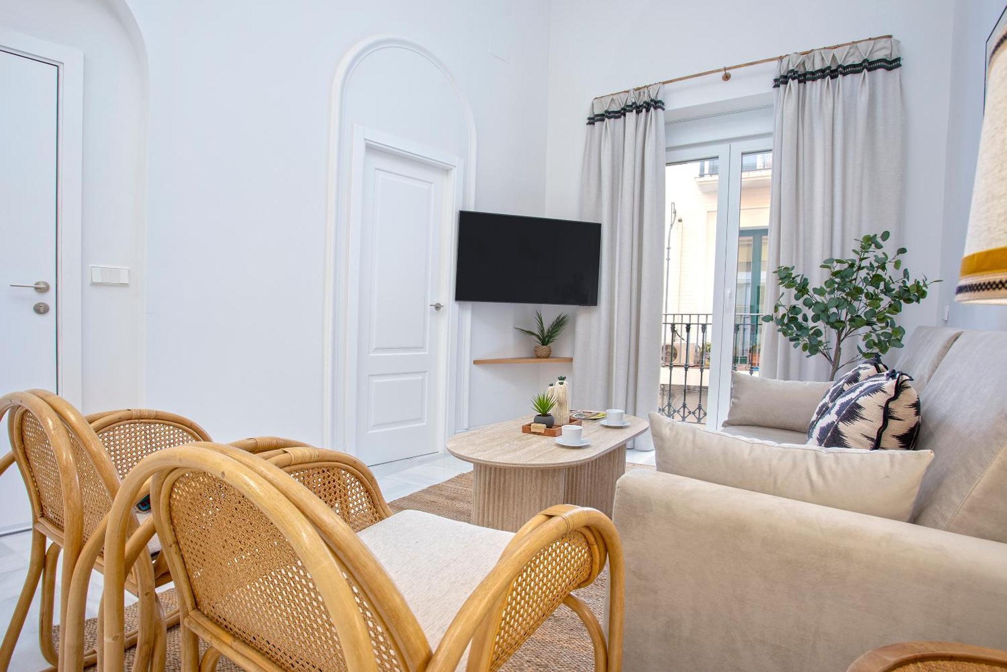 Apartment Genteel Alfalfa
