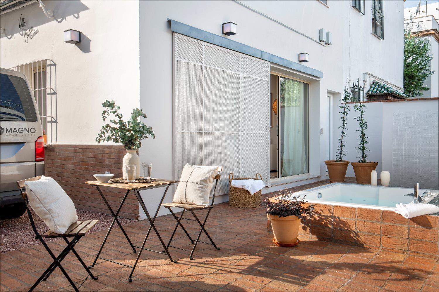 Apartment Magno Robles With Jacuzzi And Private Parking Seville
