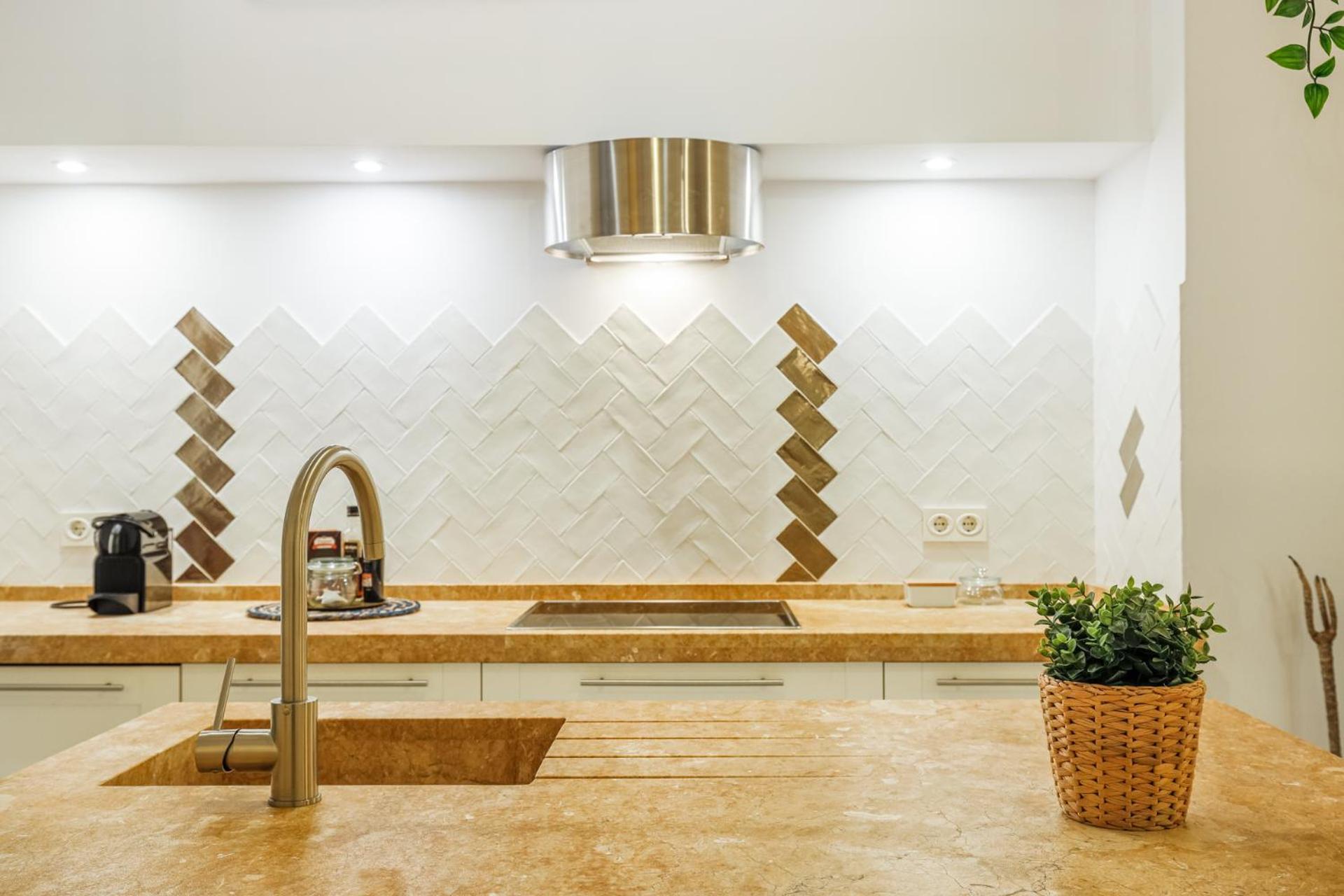 New Gorgeous 2-bed In Center Apartamento