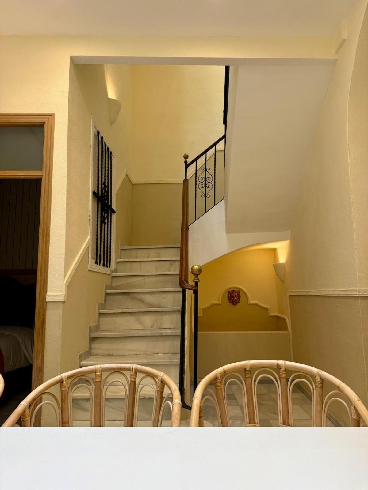 T19 Luxury 5br Private Terrace Holiday home Seville